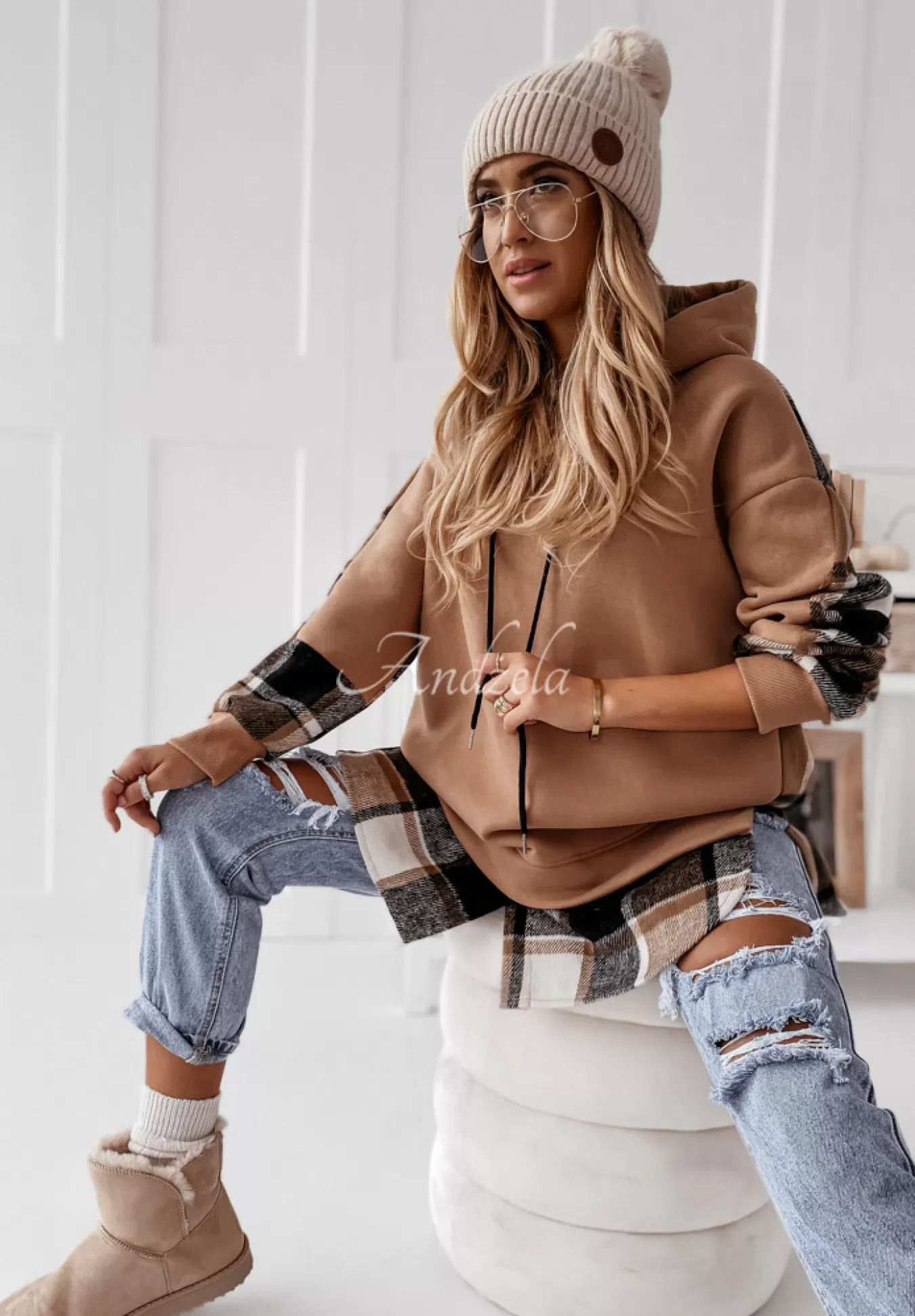 Online Bluza Oversize W Krate Z Kapturem Johnson Camelowa Kobieta Bluzy
