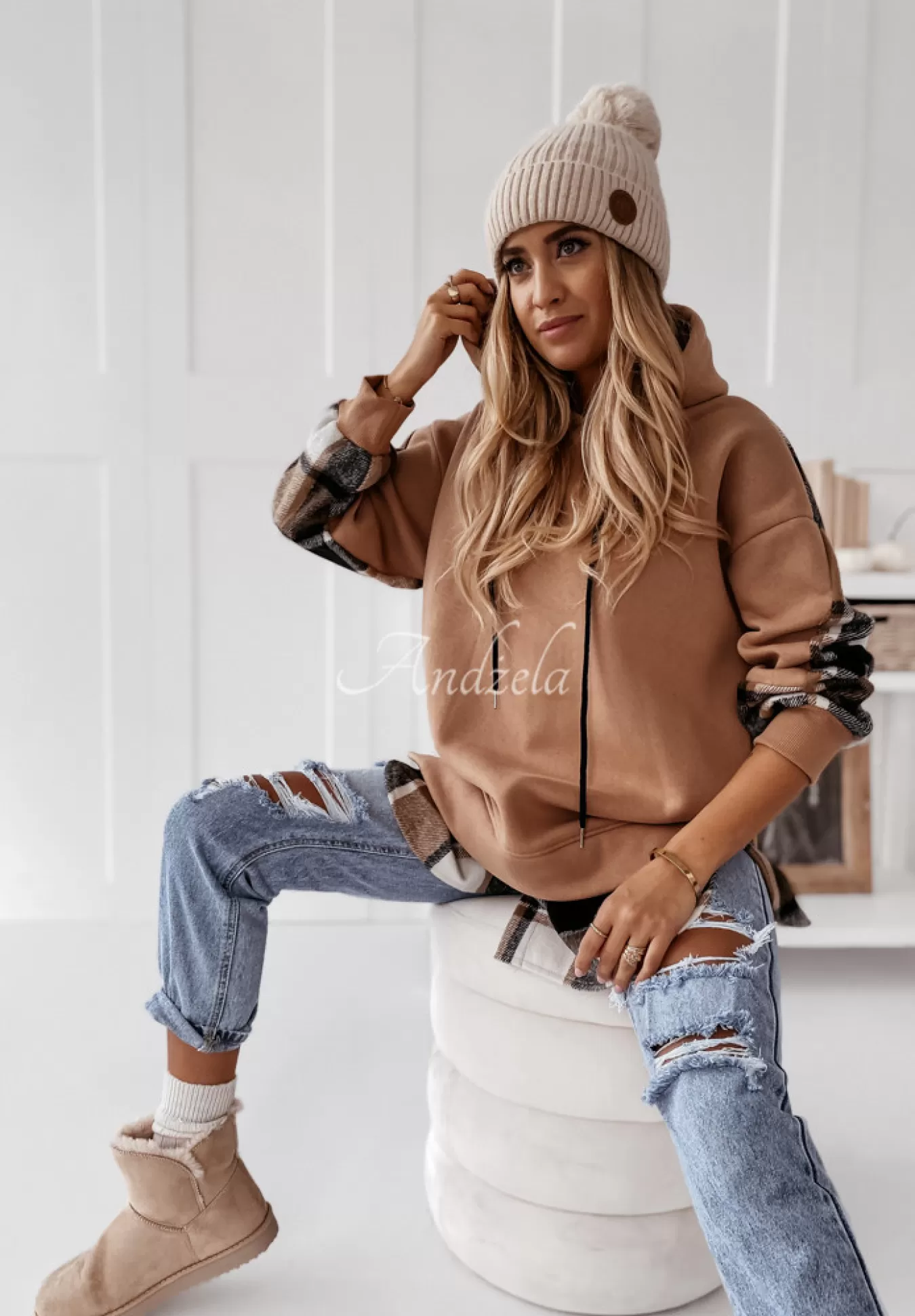 Online Bluza Oversize W Krate Z Kapturem Johnson Camelowa Kobieta Bluzy