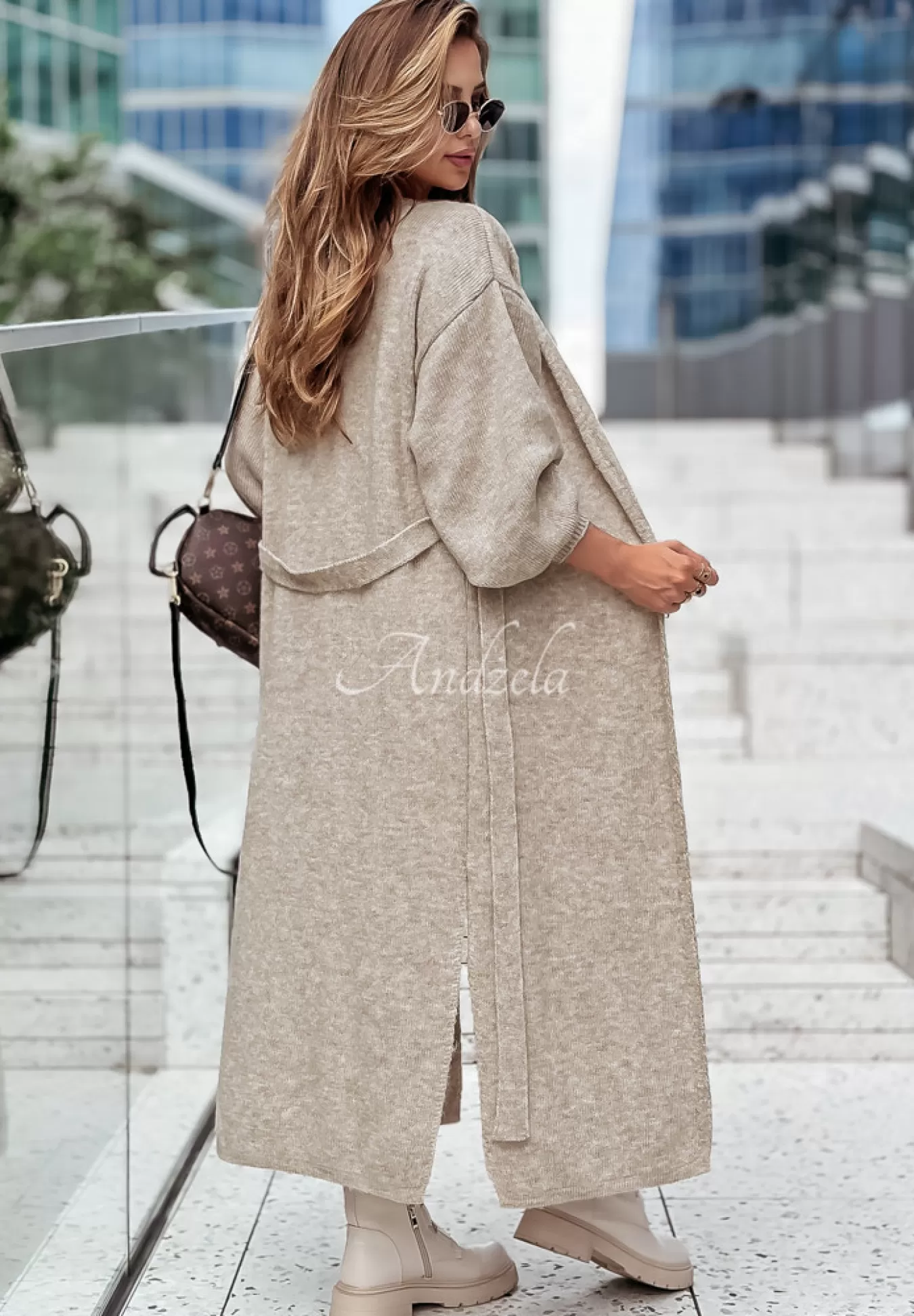 Store Dlugi Kardigan Oversize Z Bufkami Always And Forever Bezowy Kobieta Kardigany