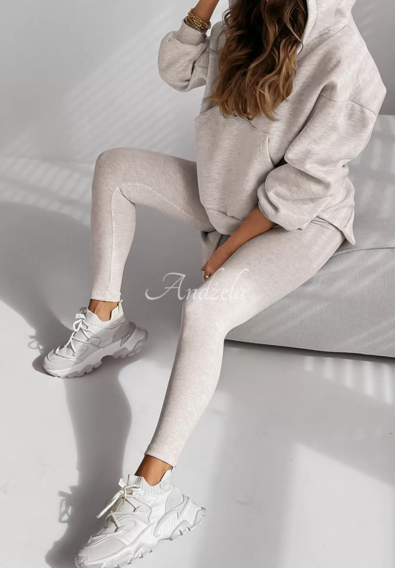 Sale Komplet Dresowy 3In1 Bluza, Legginsy I Top Classic Comfort Bezowy Melanz Kobieta Topy
