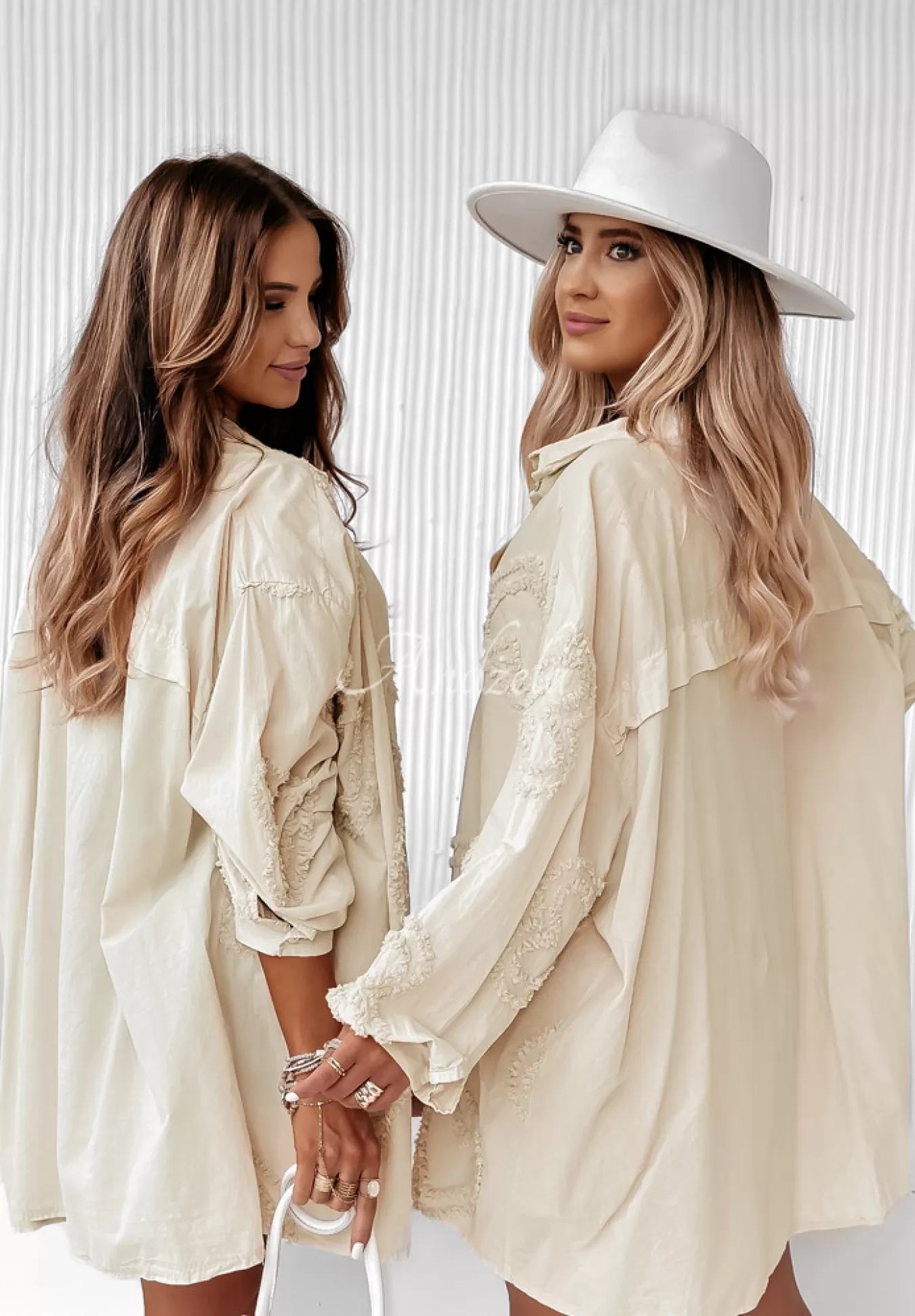 Online Koszula Oversize W Serca Adore You Bezowa Kobieta Koszule