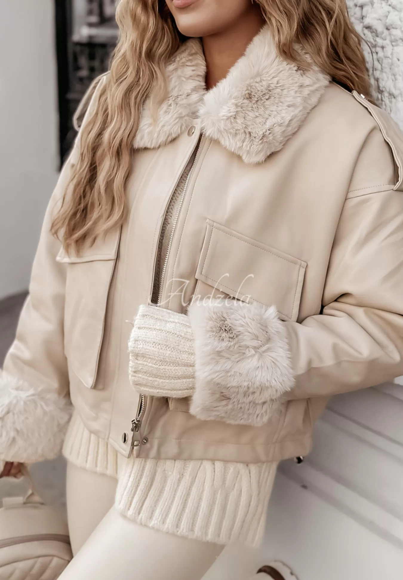 New Kurtka Z Imitacji Skory Z Futerkiem Shopaholic Bezowa Kobieta Kurtki