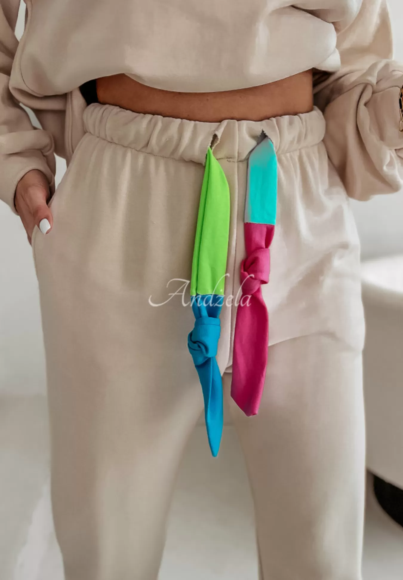 Outlet Spodnie Dresowe Obsessed About Colors Bezowe Kobieta Spodnie
