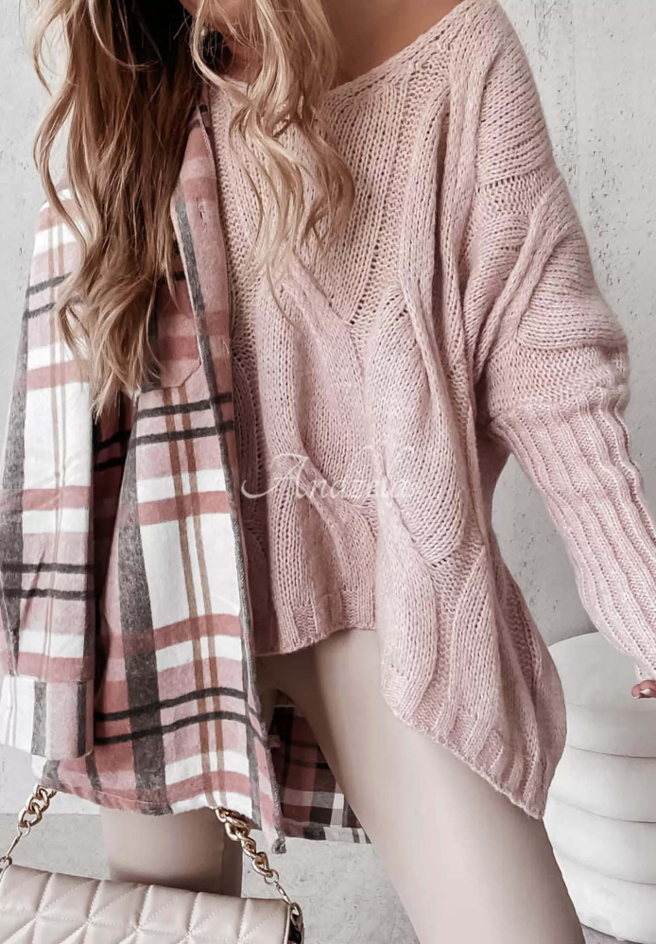New Sweter Oversize Z Ozdobnym Splotem Morley Pudrowy Roz Kobieta Swetry