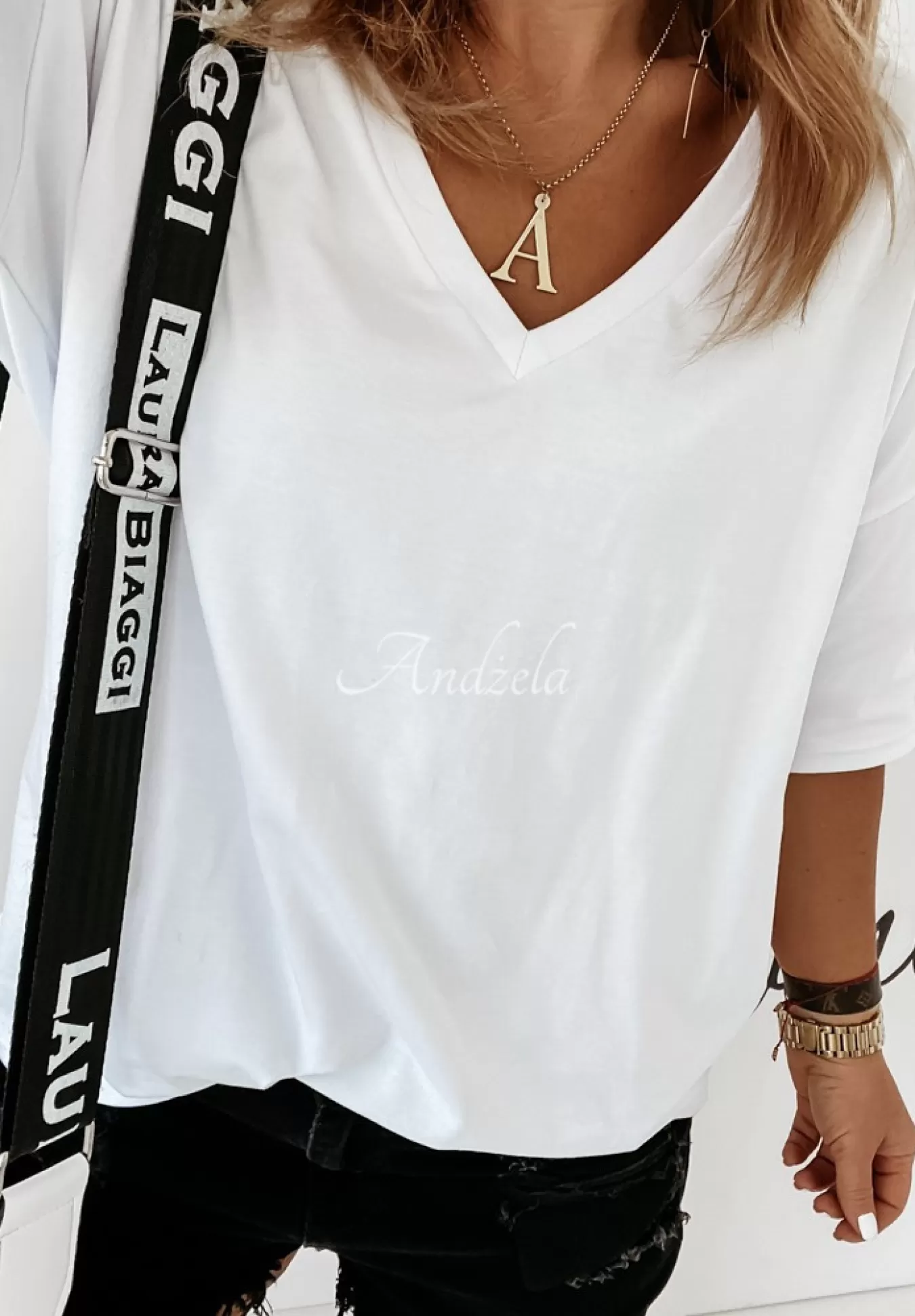 Sale T-Shirt Oversize Z Dekoltem W Serek Cascade Bialy Kobieta Bluzki